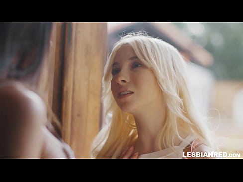 ❤️ Meitene pēc dažiem mēnešiem atgriežas mājās un beidz ēst savas pamātes kundzi ❤❌ Porno video pie mums ️❤