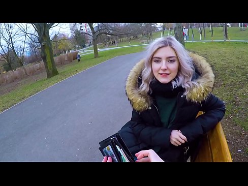 ❤️ Norij svešinieka karstu spermu par naudu - blowjob in the park by Eva Elfie ❤❌ Porno video pie mums ️❤